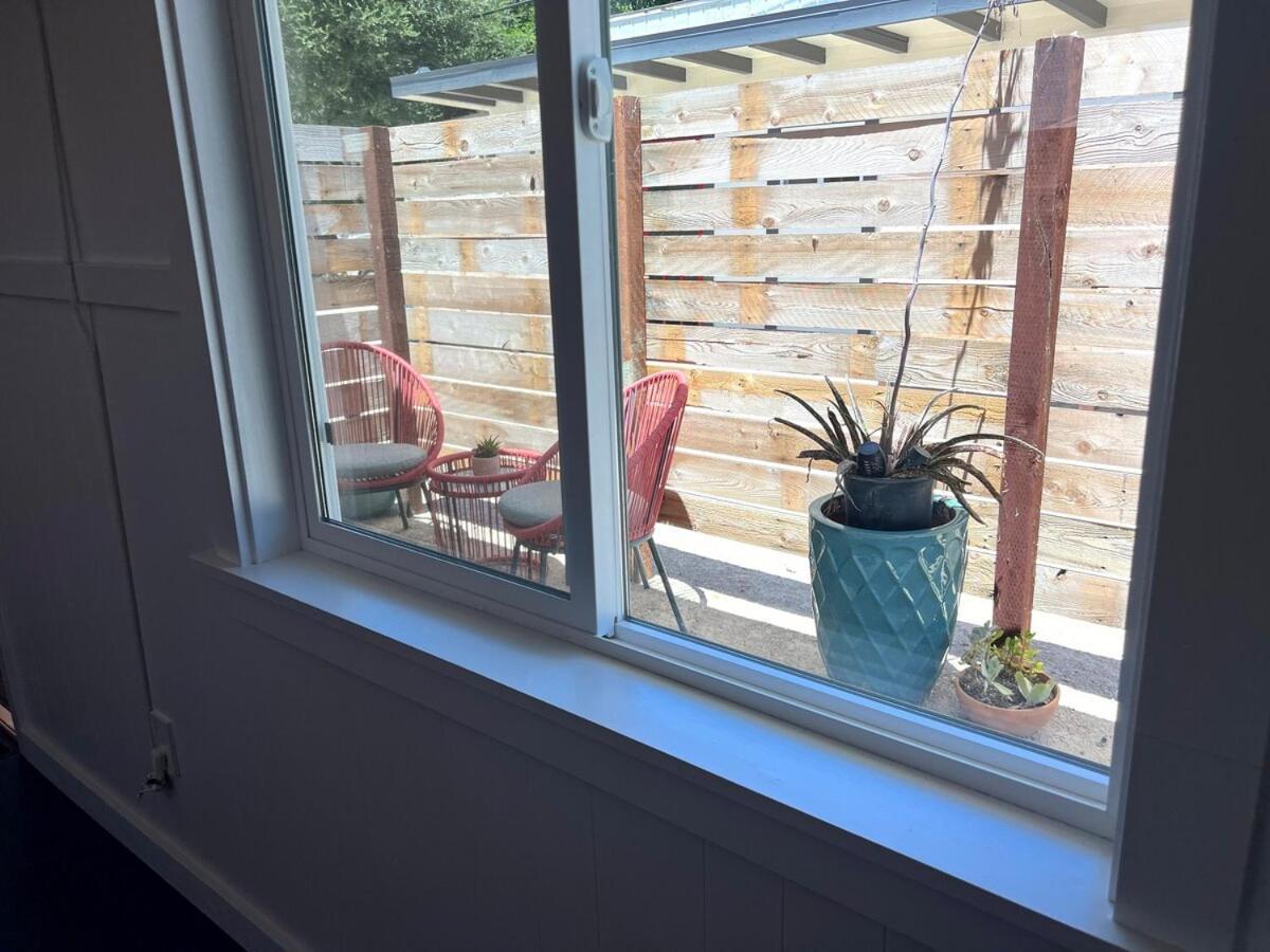 Urban Luxe Retreat L King Bed L Kitchenette Solvang