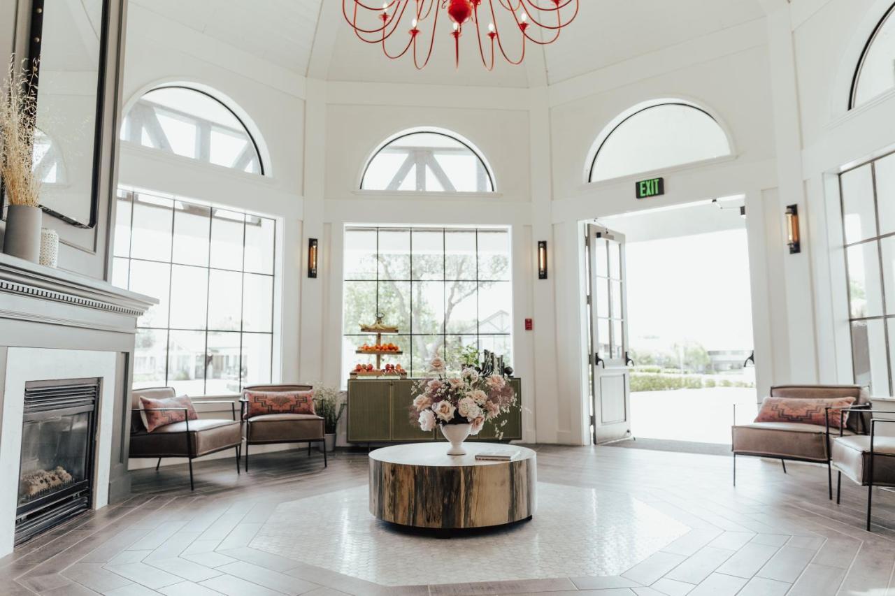 Hotel Vinland And Lounge Solvang