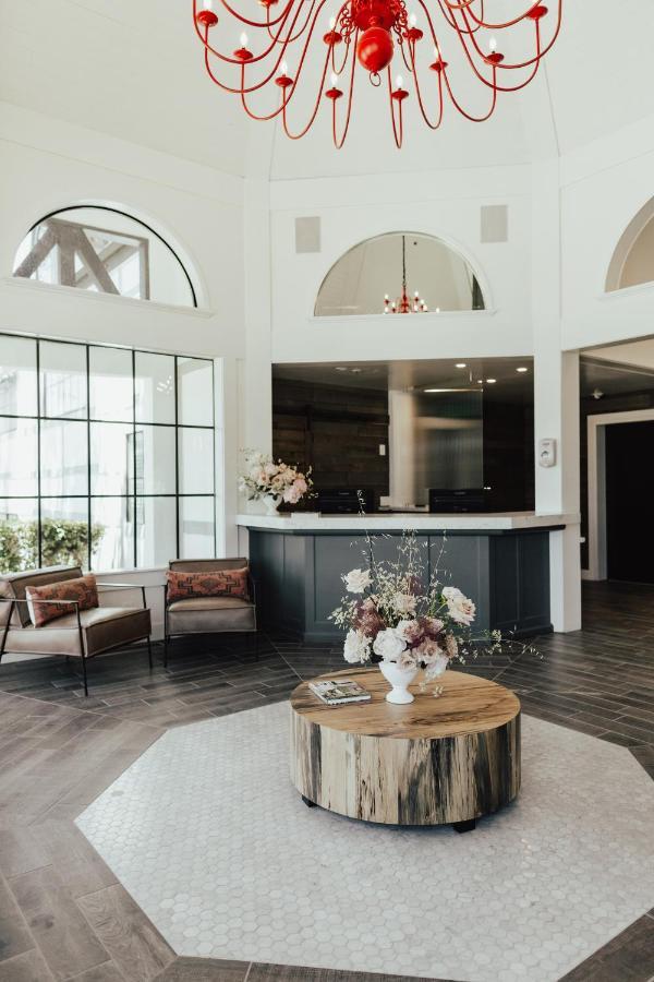 Hotel Vinland And Lounge Solvang