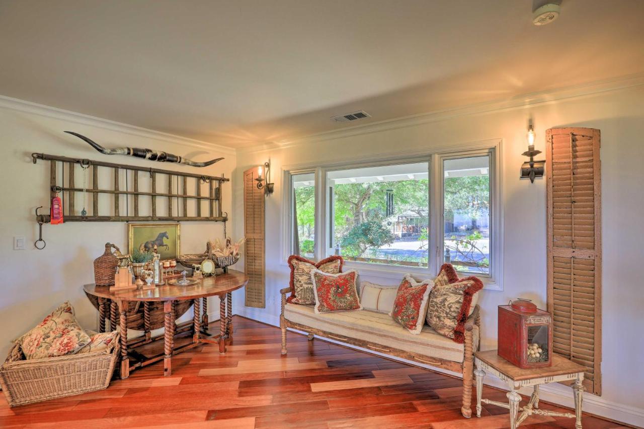 Peaceful Ranch And Vineyard View, Pool Access Holiday home