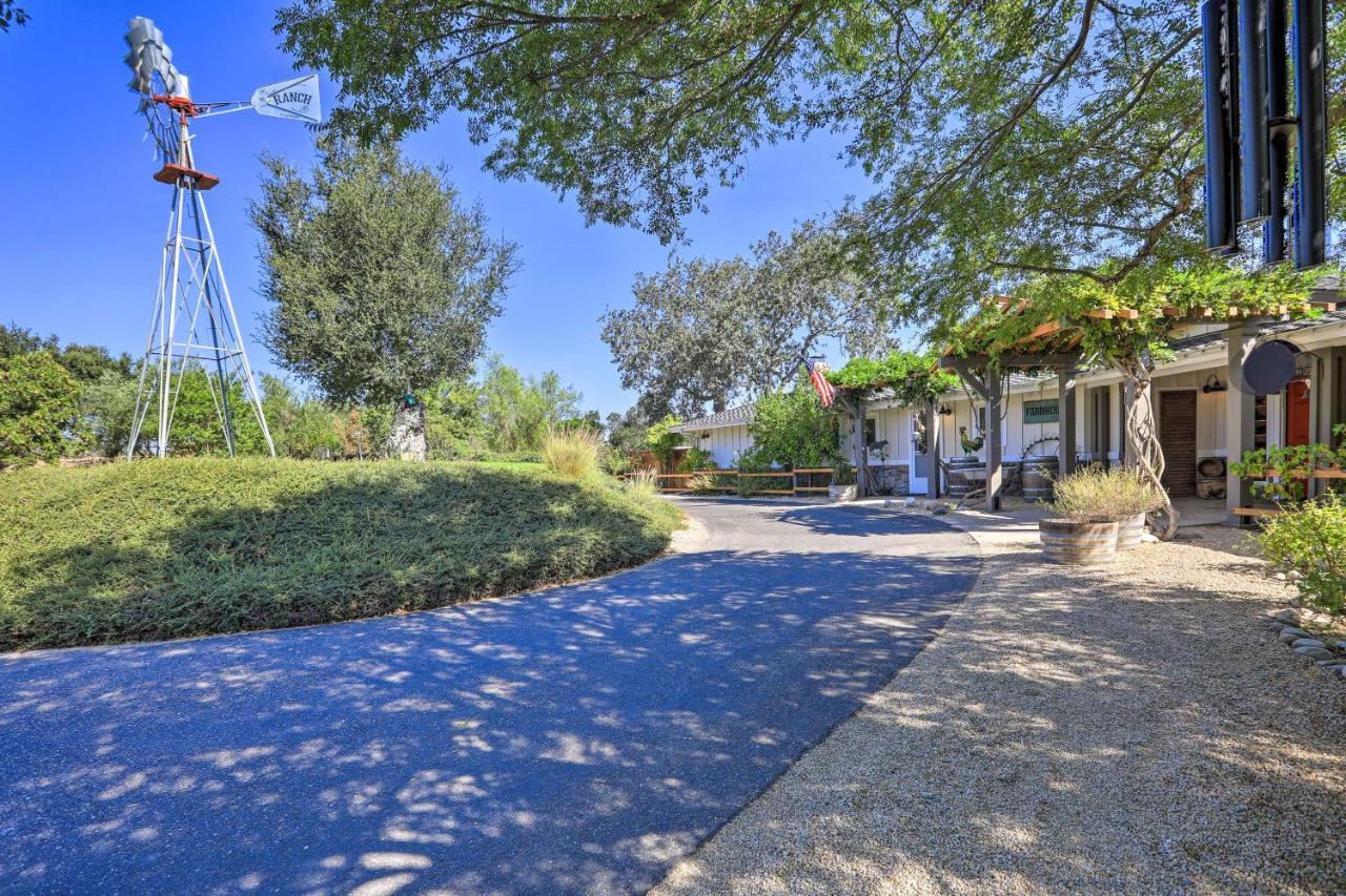 Holiday home Peaceful Ranch And Vineyard View, Pool Access
