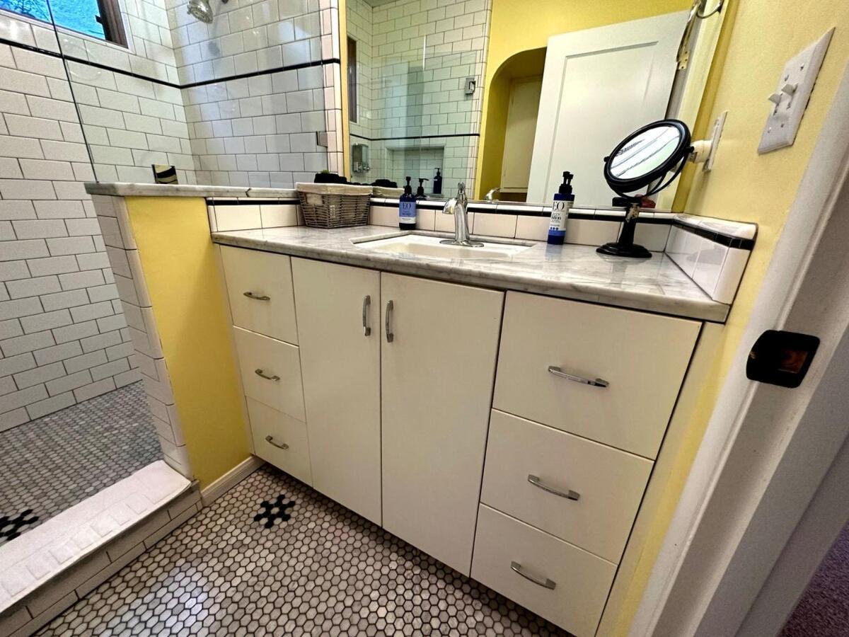Downtown L Desired L 2br Holiday home *