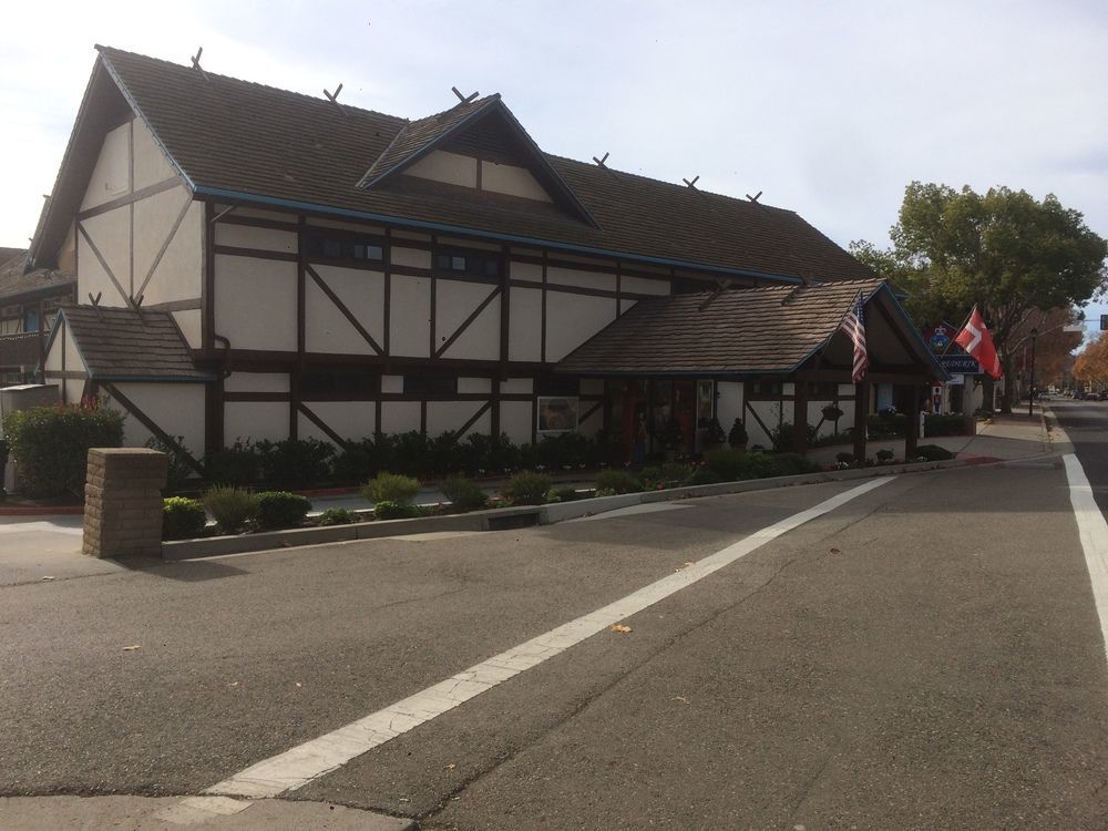 King Frederik Hotel
