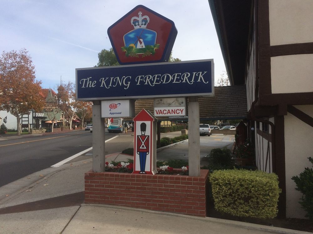 King Frederik Solvang